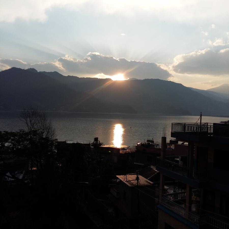 Hotel Bhadrakali Pokhara Inn 外观 照片